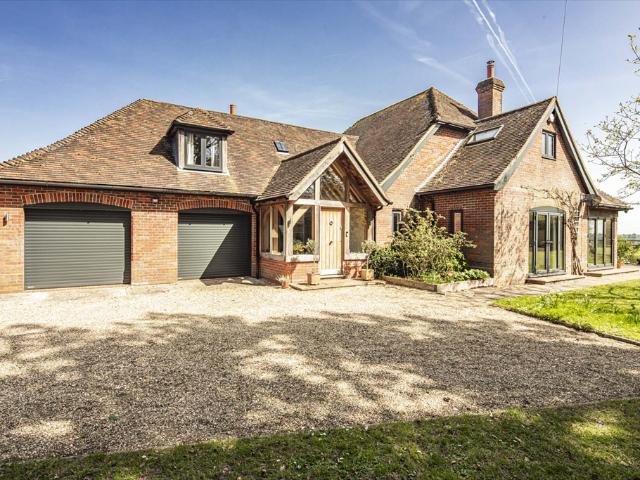 House for sale in Upper Basildon, West Berkshire