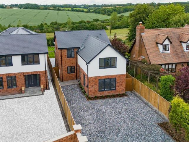 House for sale in Chelmondiston, Suffolk
