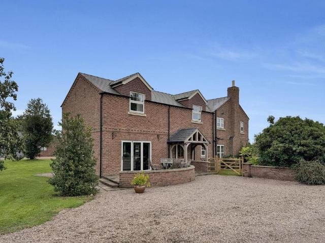 House for sale in Owston Ferry, North Lincolnshire