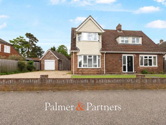 House for sale in Fordham Heath, Essex