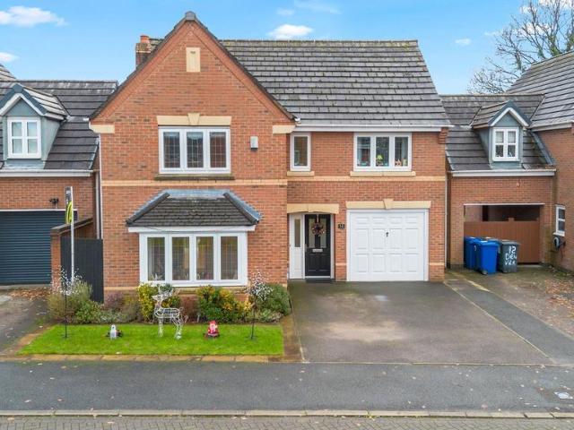 House for sale in Chapelford, Warrington
