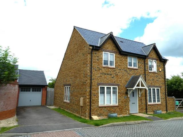 House for sale in Evershot, Oxfordshire