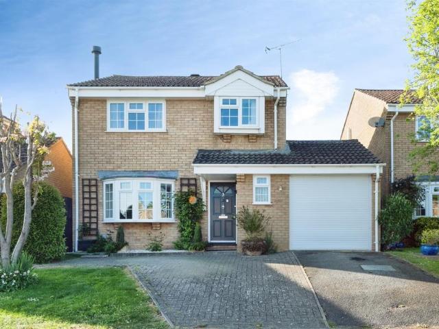 House for sale in Linden Village, Buckingham