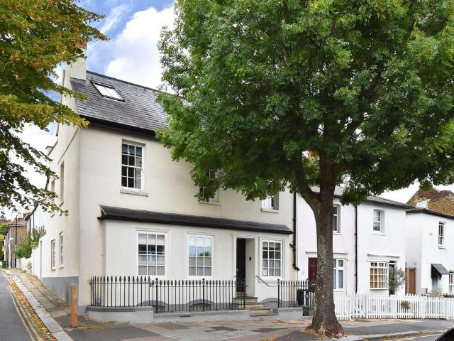 House for sale in Upper Sydenham, Greater London