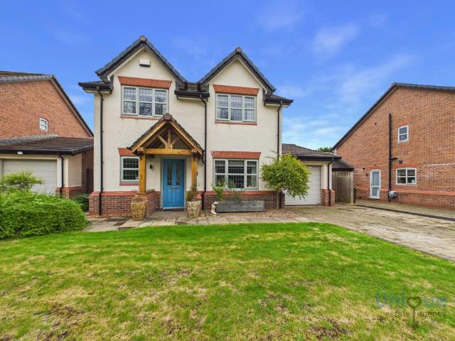 House for sale in Lea, Higher Bartle