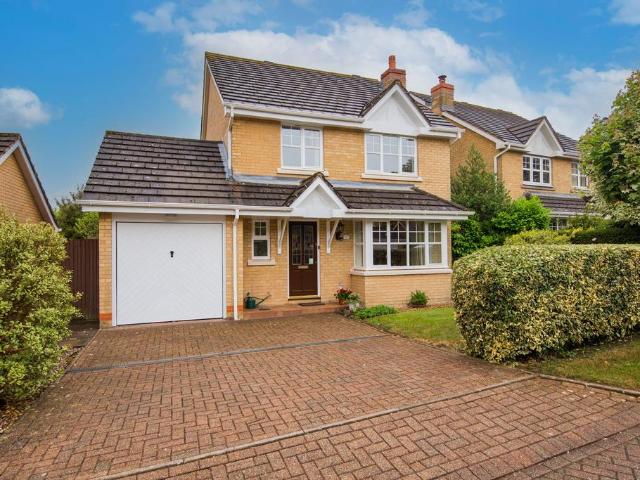 House for sale in Crowborough Warren, Cross In Hand