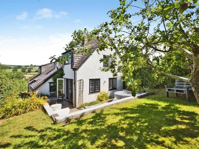 House for sale in Hardington Mandeville, Somerset