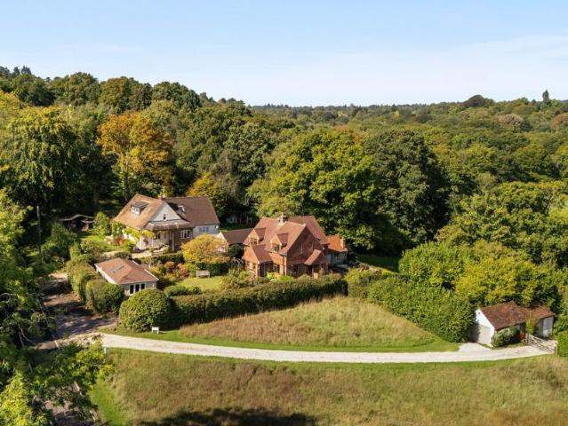 House for sale in Fole, Surrey