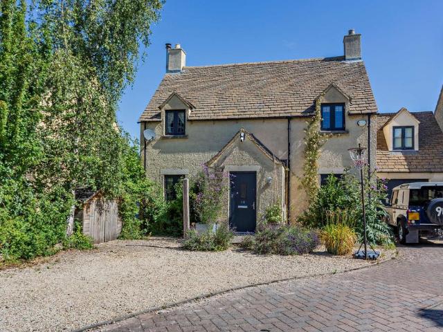 House for sale in Lechlade, Cotswold