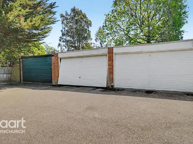 House for sale in Emerson Park, Greater London