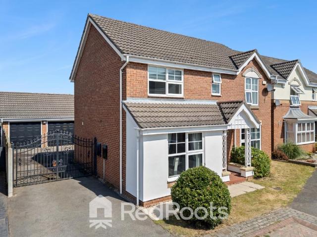 House for sale in Burghwallis, South Yorkshire