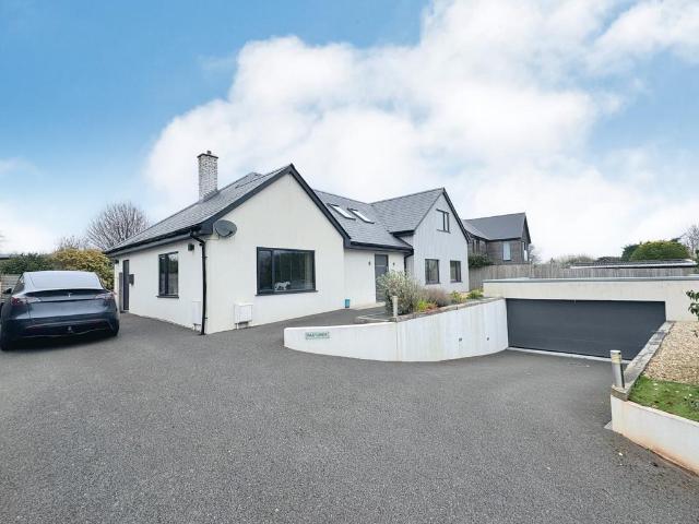 House for sale in Budlake, Devon