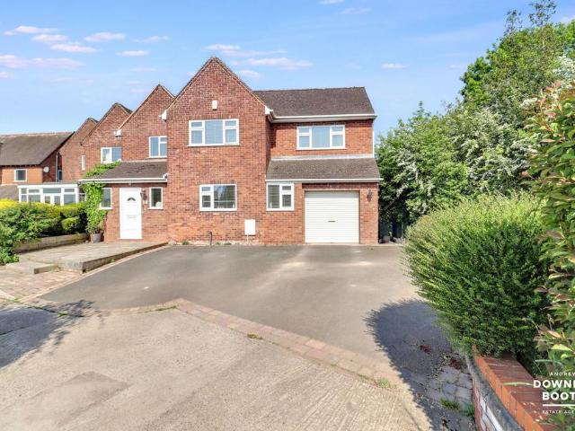 House for sale in Lichfield, Boley Park