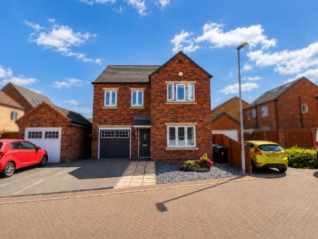 House for sale in Kingswood, Hull