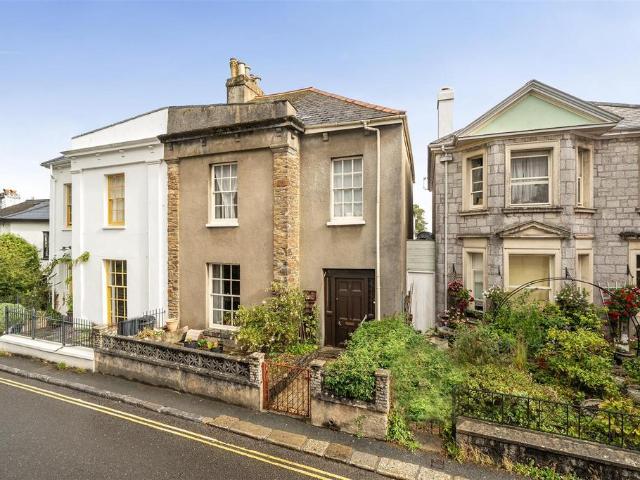 House for sale in Strode, Devon