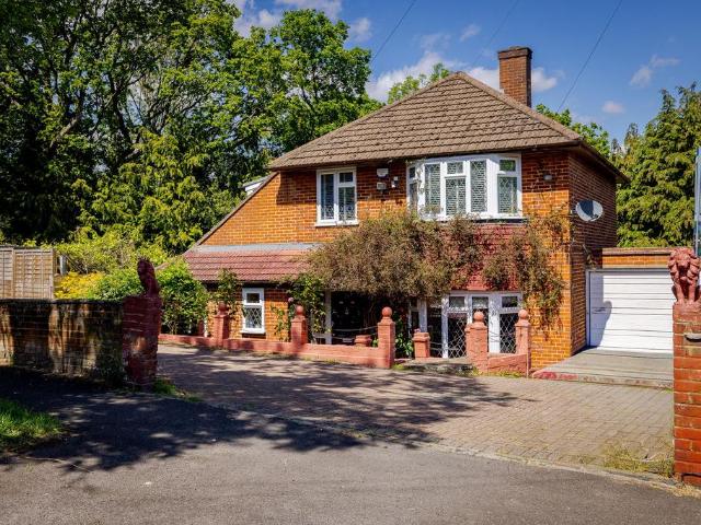 House for sale in London Borough of Croydon, Greater London