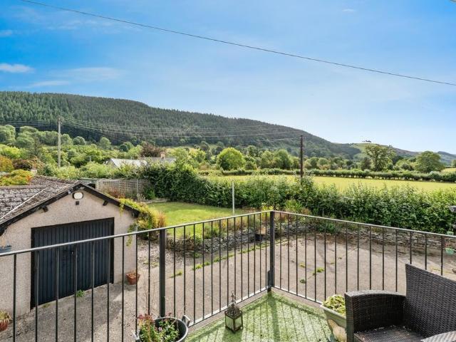 House for sale in Llandrillo