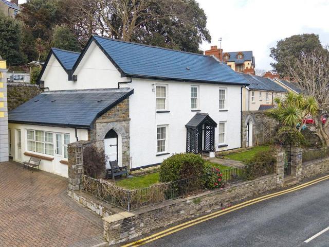 House for sale in Neyland, Wales