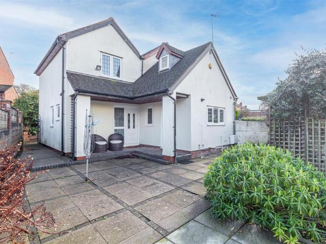 House for sale in The Ronkswood, Worcestershire