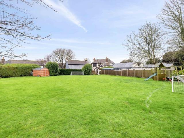 House for sale in West Hougham, Ash