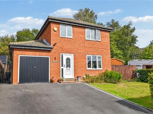House for sale in West Ardsley, Tingley