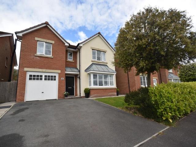 House for sale in Chorlton Lane, Cheshire