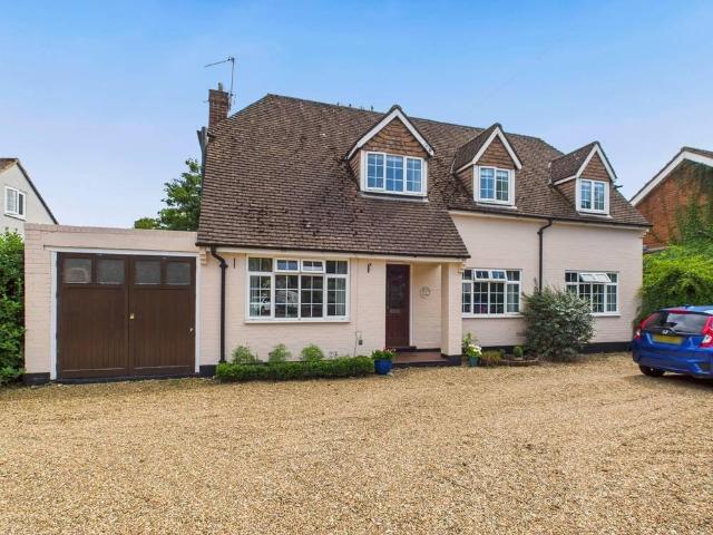 House for sale in Wraysbury