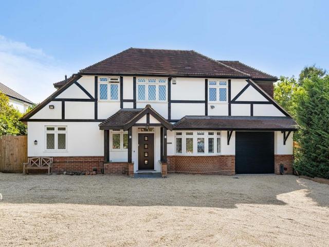 House for sale in Pachesham Park, Surrey