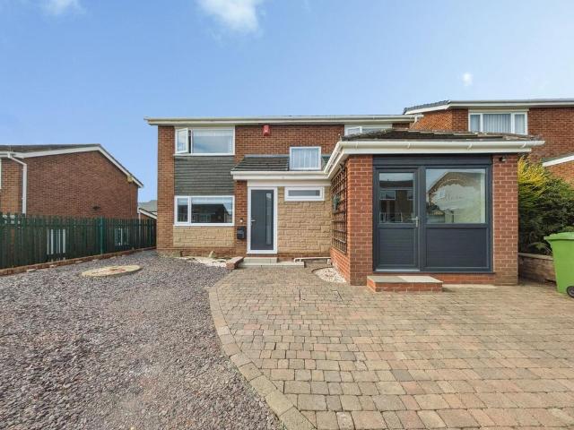 House for sale in Morton