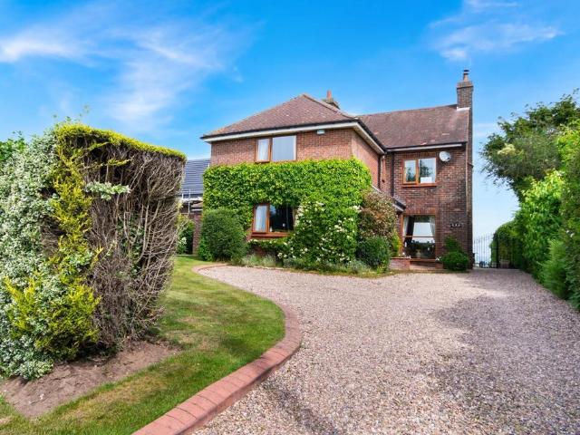 House for sale in Costhorpe, East Midlands
