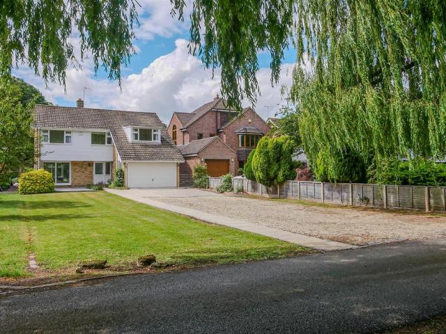 House for sale in Berrick Salome, Oxfordshire