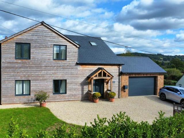 House for sale in Motcombe