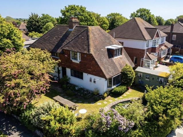House for sale in Westbrook, Acol