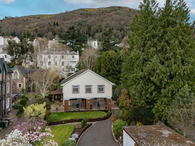 House for sale in Great Malvern, Forthampton