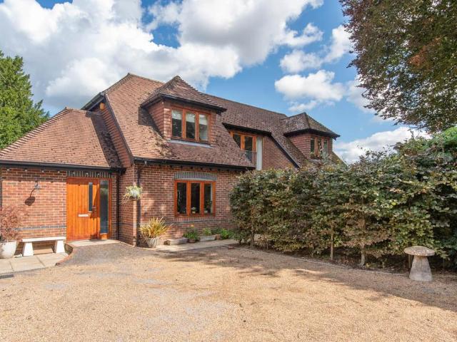 House for sale in Marehill, Horsham