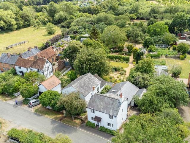 House for sale in Milton Keynes