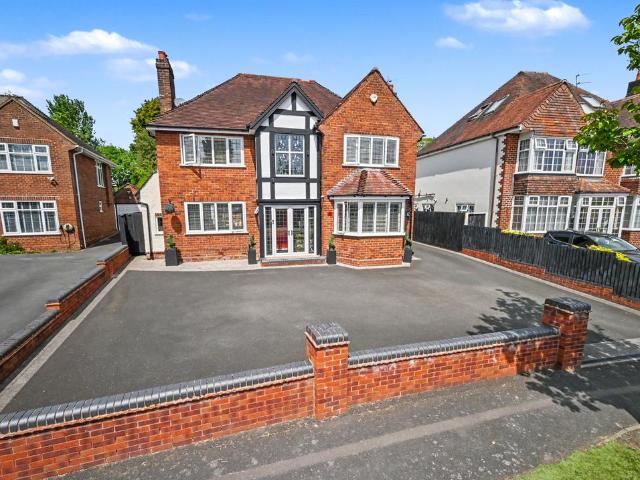 House for sale in Merryhill, West Midlands