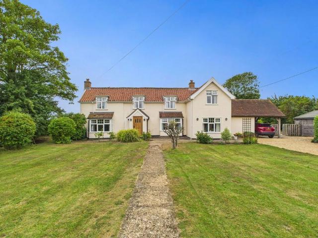House for sale in Bedingfield, Suffolk