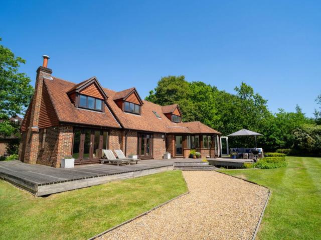 House for sale in Fole, Surrey