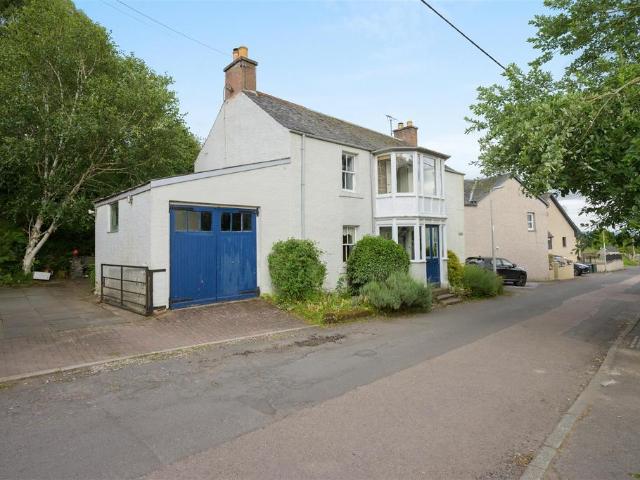 House for sale in Bankfoot, Scotland