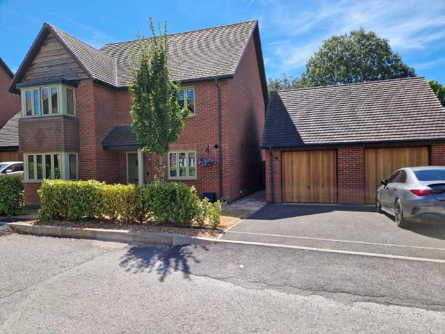 House for sale in Littleham, Budlake