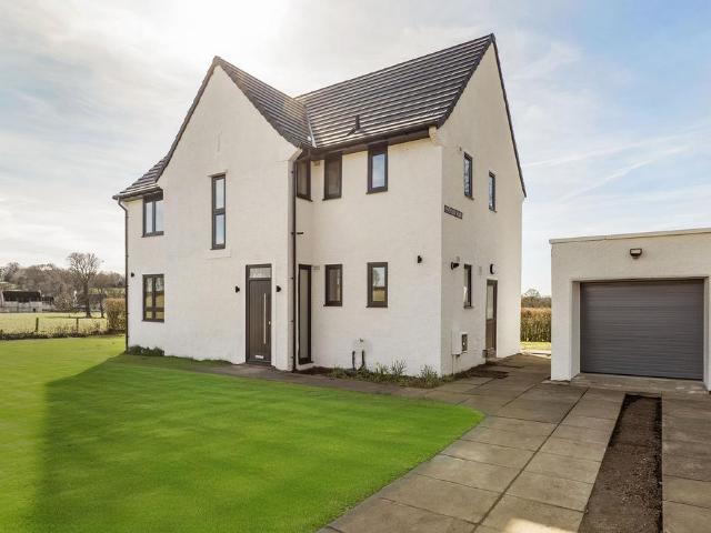 House for sale in Burnshot, Scotland