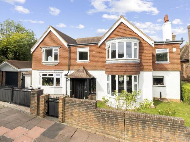 House for sale in Ratton Village, Eastbourne