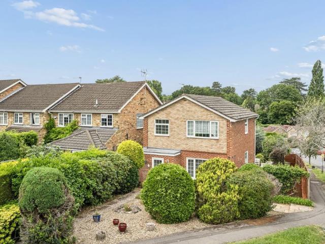 House for sale in Heronsgate, Batchworth