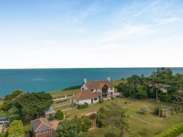 House for sale in Ash, Kent