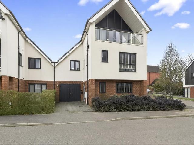 House for sale in Oxted, Hillview