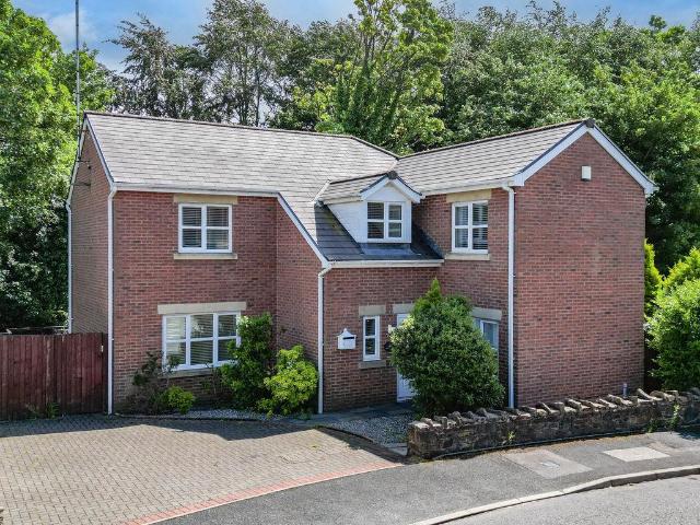 House for sale in Burnedge, Greater Manchester