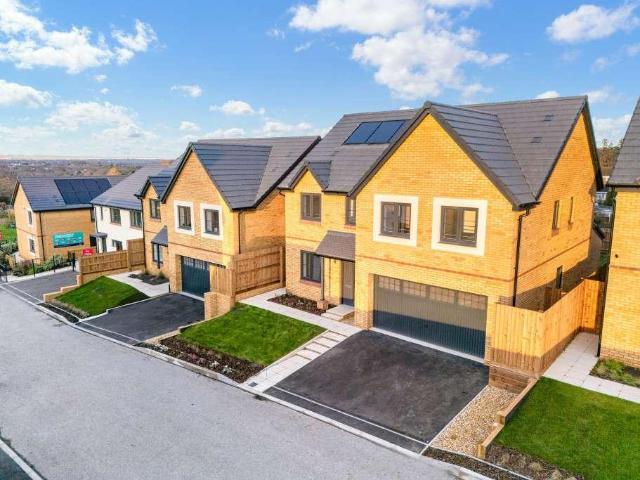 House for sale in Leighton Park, Westbury