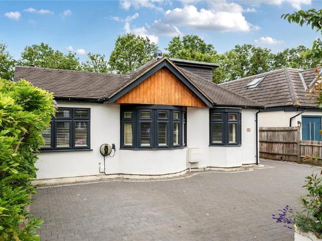 House for sale in Lower Green Esher, Blackhills