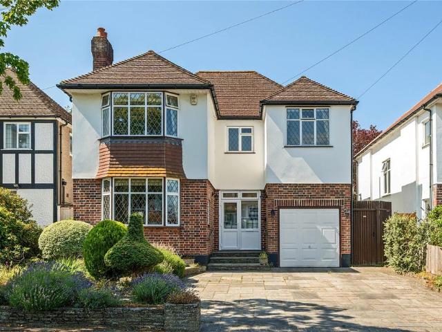 House for sale in West Wickham, Greater London